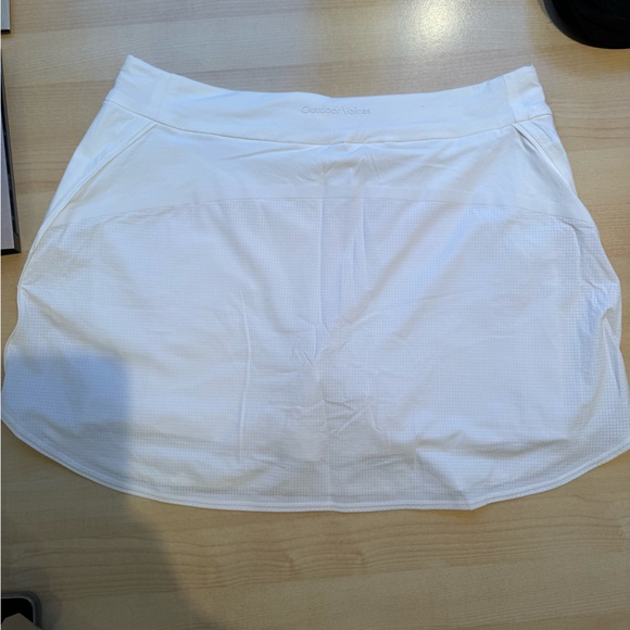 NWT Outdoor Voices The Exercise Skort in White - Picture 4 of 4